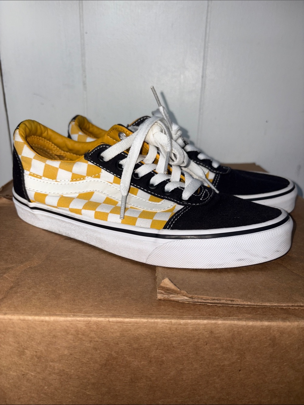 Vans Checkerboard Old Skool Sneakers size 7